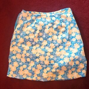 Ladies size 6 skort